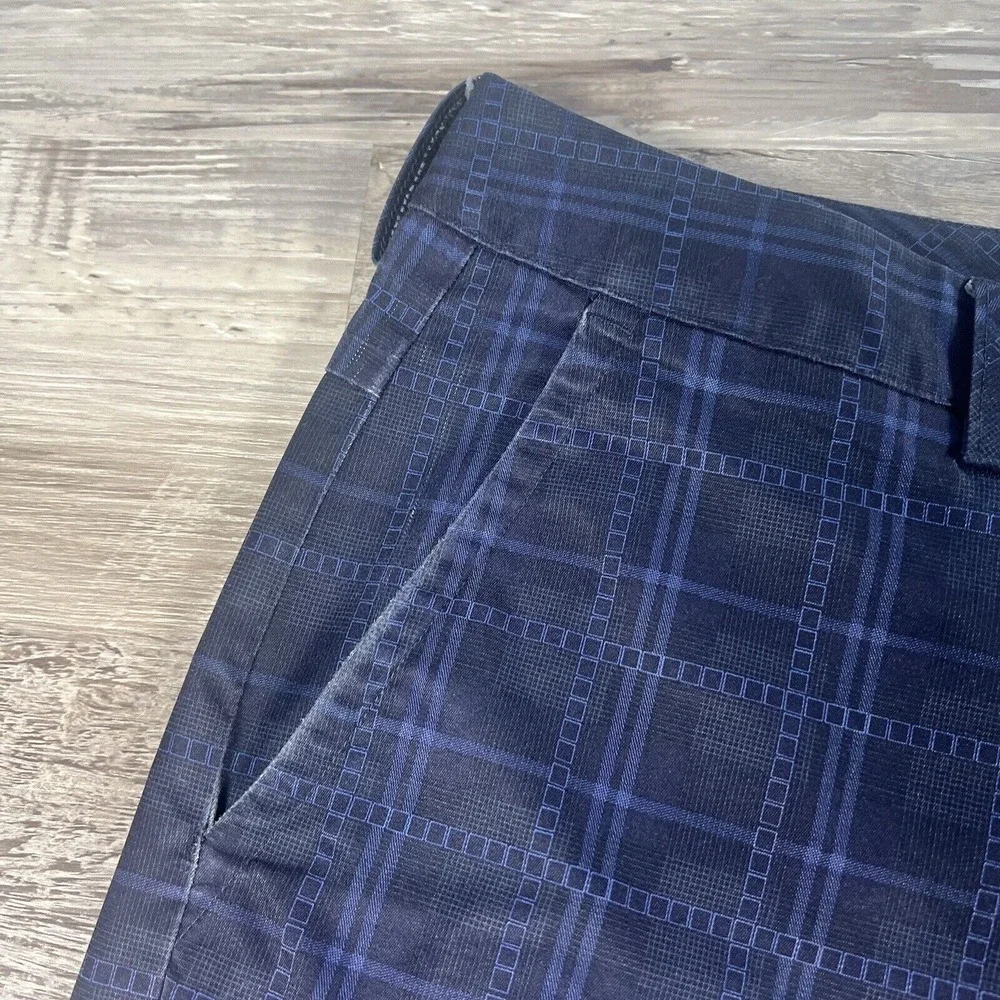 Adidas Shorts Mens 40 Blue Plaid Chino Flat Front Bermuda Golf Logo‎